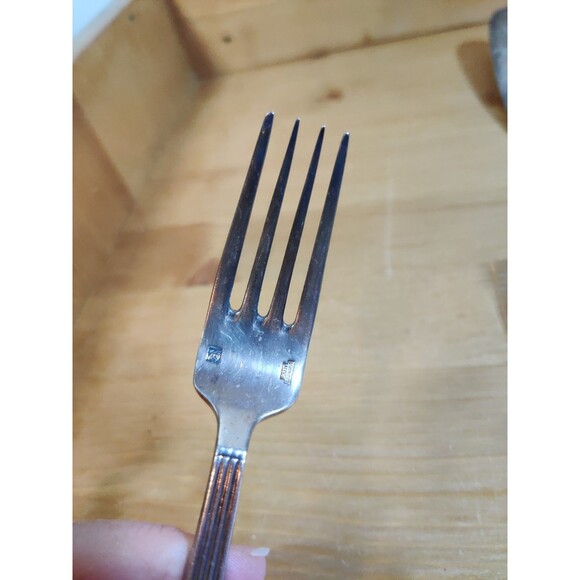 Sant Andrea Stainless Ridges Glossy Silverware Fork Flatware - Picture 2 of 4